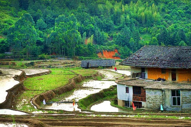 Tour Guide and Car: Private Day Tour to Chuxi Tulou From Xiamen - Tour Overview