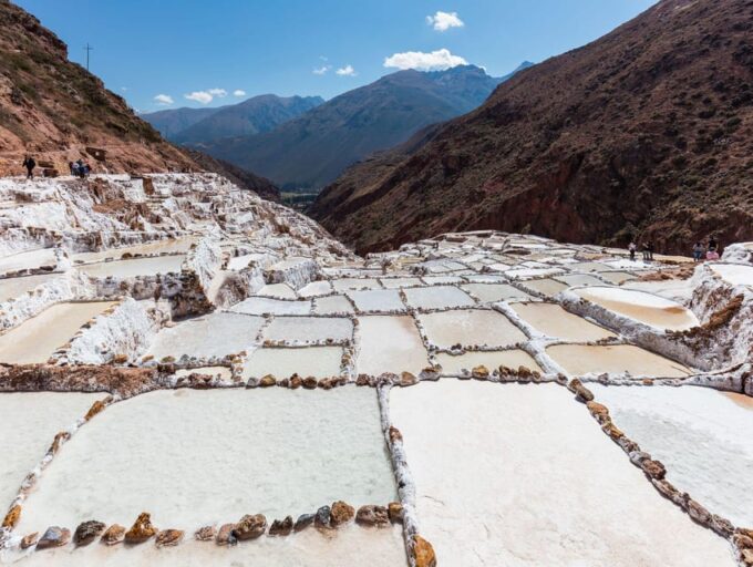 Tour in Cusco | Machupicchu | 7lagoons Wirth Local Food - Humantay Lake, Waqrapukara, and Beyond