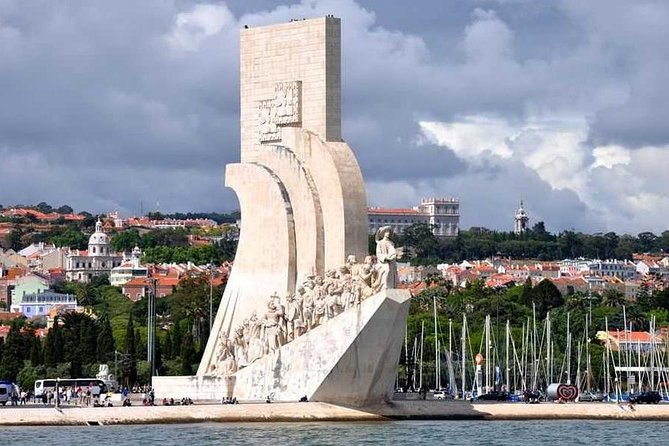 Tour in Lisbon. Meet Locals the Traditions and Monuments and Visit Old and New - Accessibility and Physical Fitness