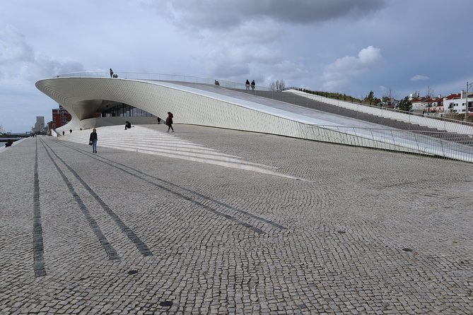 Tour in Lisbon With Visit to Belem, Cristo Rei and Pillar 7 Reality Experience - Booking Information