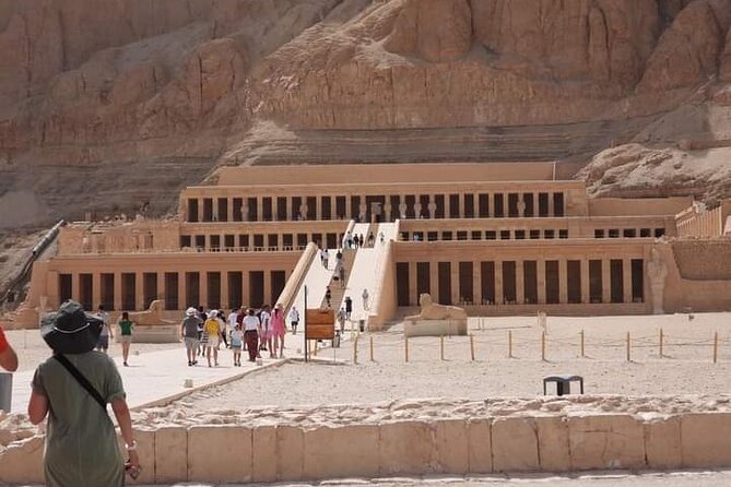 Tour In Luxor From Hurgharda By Bus - Key Points