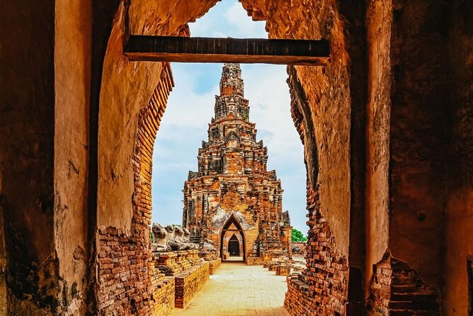 Tour in Maeklong Railway, Floating Market and Ayutthaya - Reviews and Feedback