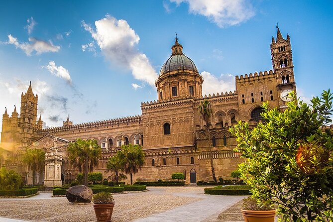 Tour in Palermo and Mondello Driving an Original Classic Fiat 500 - What to Expect