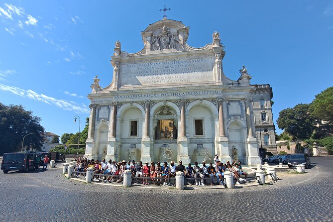 Tour in Rome : a Mix of History - Private Transportation Included