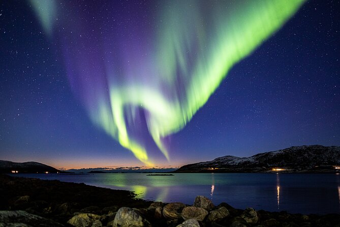 Tour in Search of the Northern Lights in Tromso - Professional Photographer Services