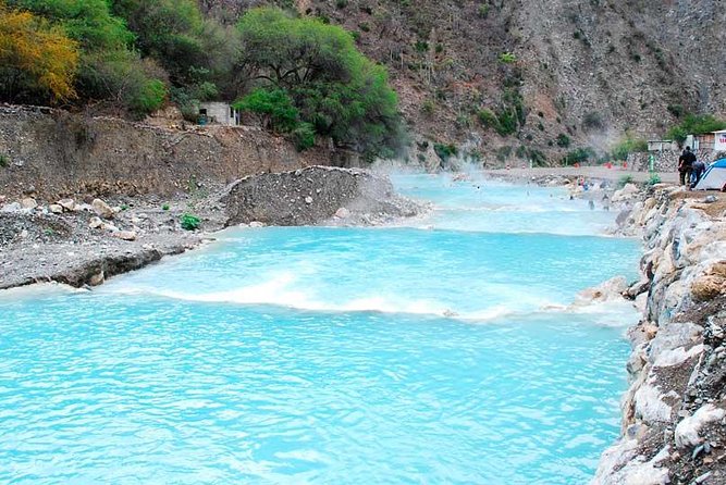 Tour in Spanish to the Tolantongo Caves, Leaving Querétaro - Natural Hot Springs and Waterfalls