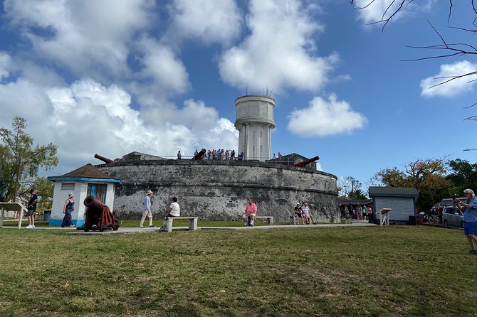 Tour: Just a Little Bit! (City Tour of Nassau) - Pickup and Meeting Information
