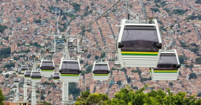 Tour Medellín: Pablo Escobar and Commune 13 - Inclusions and Exclusions
