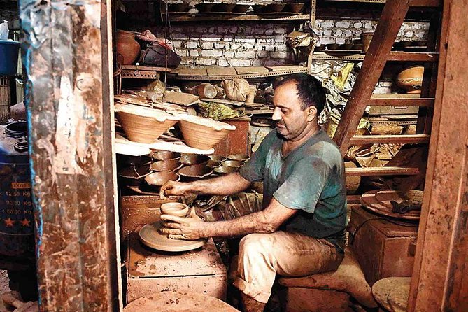 Tour of Dharavi Slum - Discovering Dharavis Architectural Adaptations