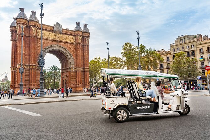 Tour of Historic Barcelona in Private Eco Tuk Tuk - Additional Considerations