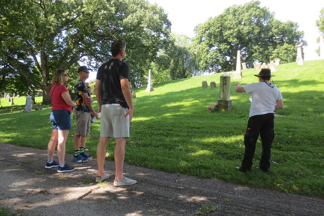 Tour of Historic Wesleyan Cemetery - Meeting Point and Accessibility