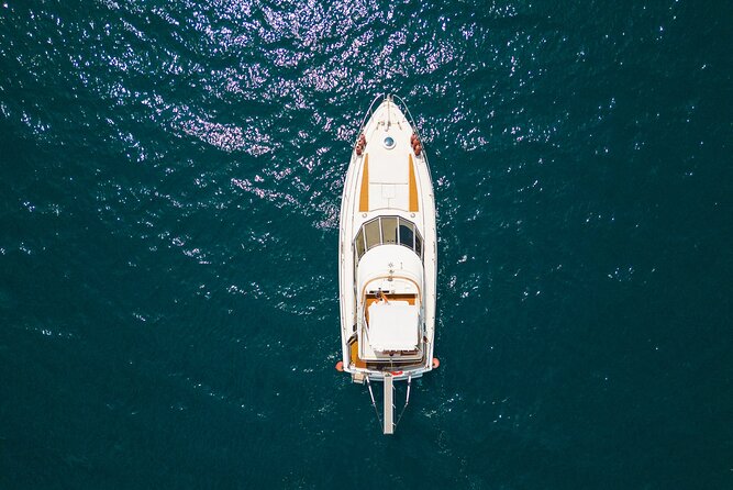 Tour of Ischia in Private Yacht - Key Points