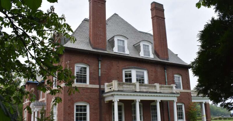 Tour of LaRochelle Mansion & Historical Guided Walking Tour - Experience Highlights