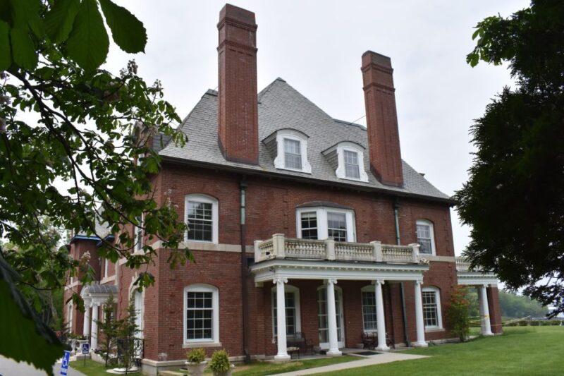 Tour of LaRochelle Mansion & Historical Guided Walking Tour - Guided Tour Details