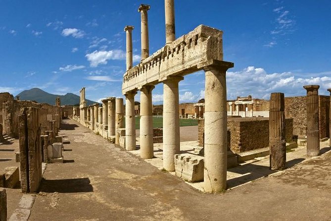 Tour of Mt. Vesuvius + Herculaneum + Pompeii (FullDay 8h) - Key Points