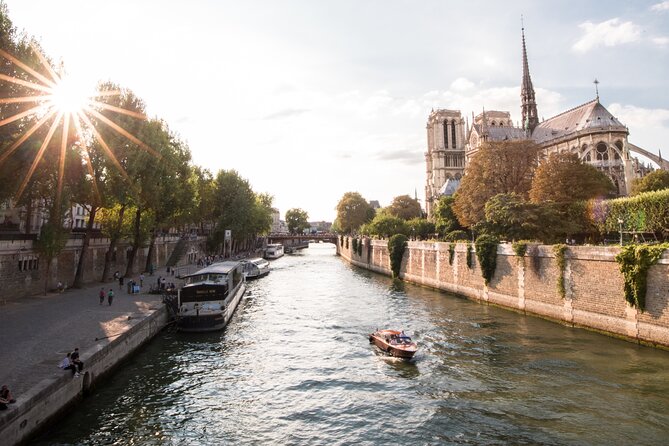 Tour of Notre Dame Area With Entry Ticket to Archeological Crypt - Inclusions