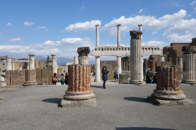 Tour of Pompeii & Amalfi Coast With Skip the Line & Pick up From Naples Port - Transportation and Comfort