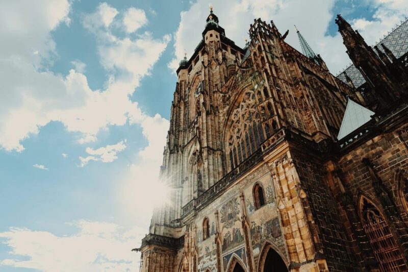 Tour of Prague Castle in Italian Language Ticket Included - Itinerary and Experience