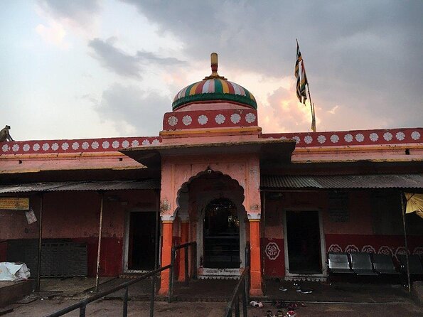Tour of Ranthambore Fort and Ganesh Temple in a Jeep - Good To Know
