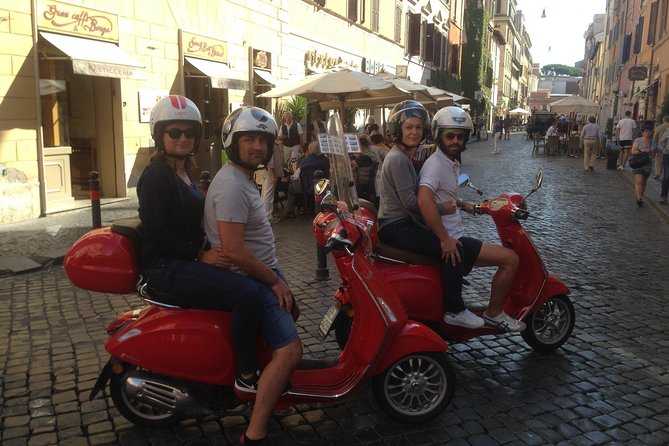 Tour of Rome With the Iconic Vespa - PROFICIENT DRIVING SKILLS REQUIRED - Scooter Proficiency Needed