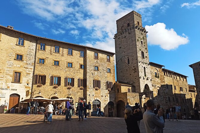 Tour of San Gimignano and Private Wine Experience in Chianti - Pickup Information