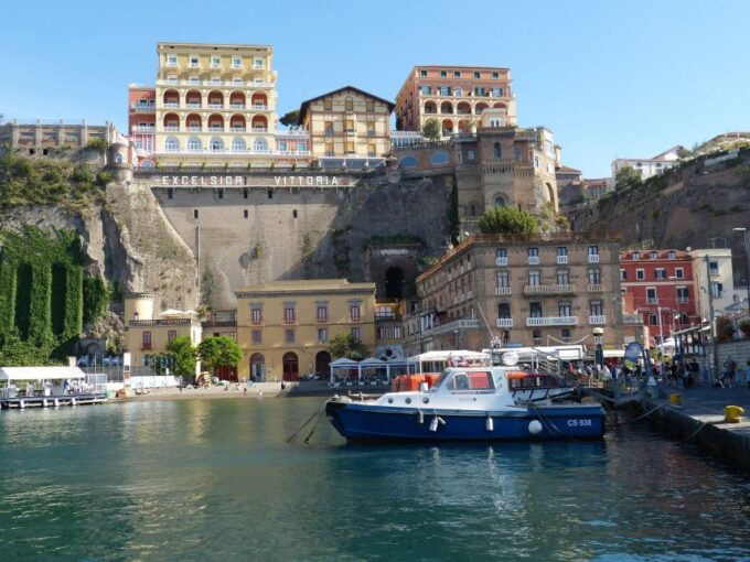 Tour of Sorrento Positano&Pompei - Transportation and Logistics