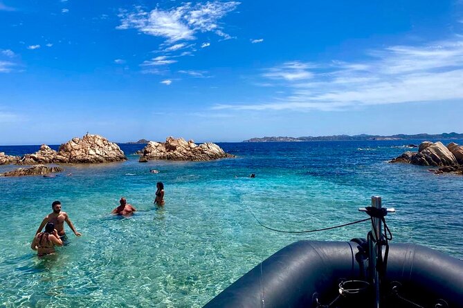 Tour of the Archipelago of La Maddalena Eco-Friendly - Multilingual Narrations