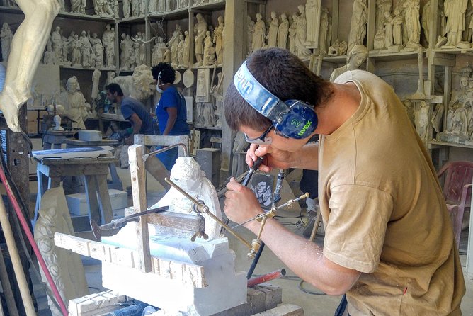 Tour of the Carrara Quarries and Artistic Laboratories of Pietrasanta - Exploring the Quarries