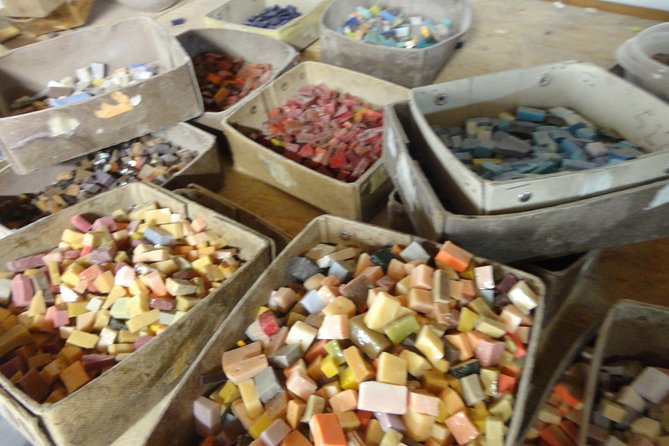 Tour of the Carrara Quarries and Artistic Laboratories of Pietrasanta - Lunch and Refreshments