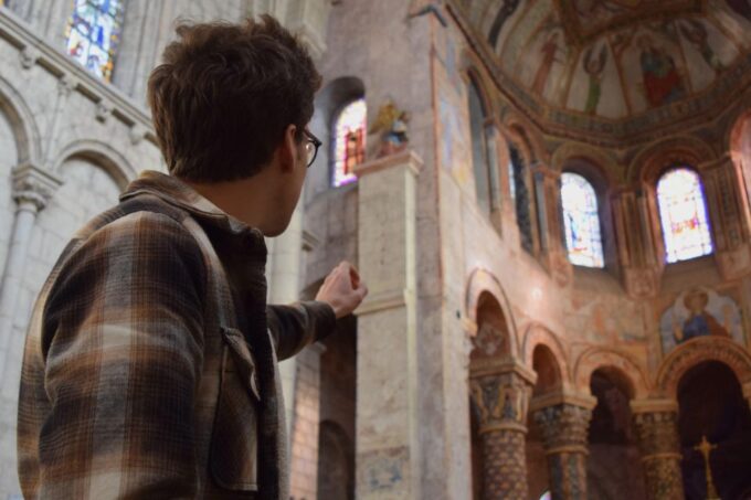 Tour of the Catholic Churches of Poitiers - Meeting Point