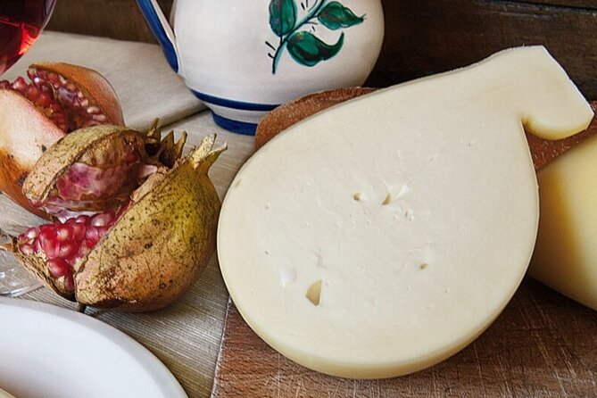 Tour of the Cheese and Wine Routes in Cammarata - Luxury Transportation and Amenities