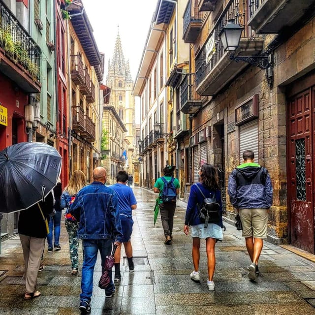 Tour of the Historic Center of Oviedo - Architectural Styles and Landmarks