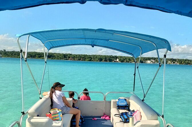 Tour of the Lagoon of Bacalar on pontoon -Collective- - Key Points