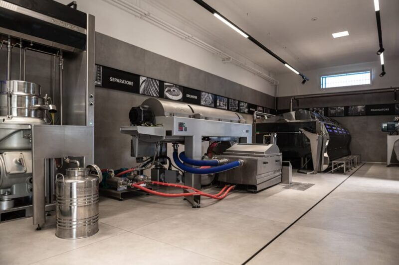 Tour of the Perniola Oil Mill With Tasting of EVO Oil - Guided Tour Highlights