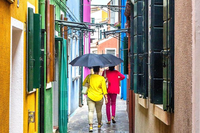 Tour of Venices Islands Murano Burano and Torcello - Exploring the Colorful Burano