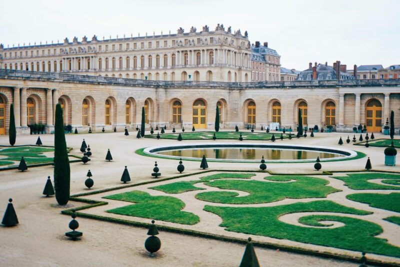 Tour Of Versailles Palace & Gardens With Legendary Sun King - Guided Tour Highlights