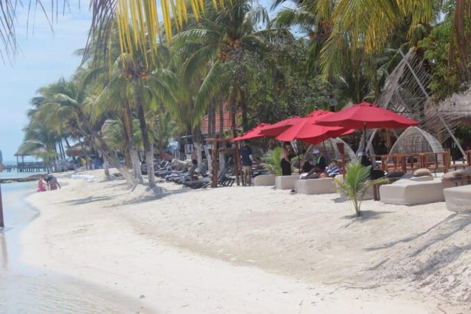 Tour on Isla Mujeres Catamaran - Personalized Service