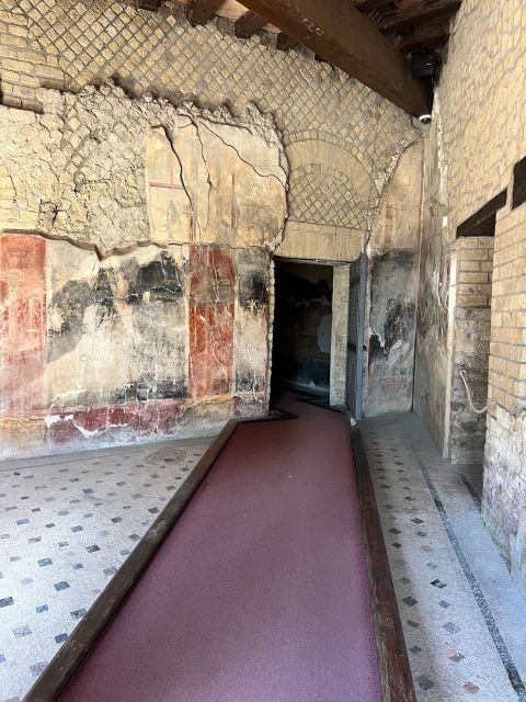 Tour Pompeii and Vesuvius - Pompeii and Vesuvius Exploration