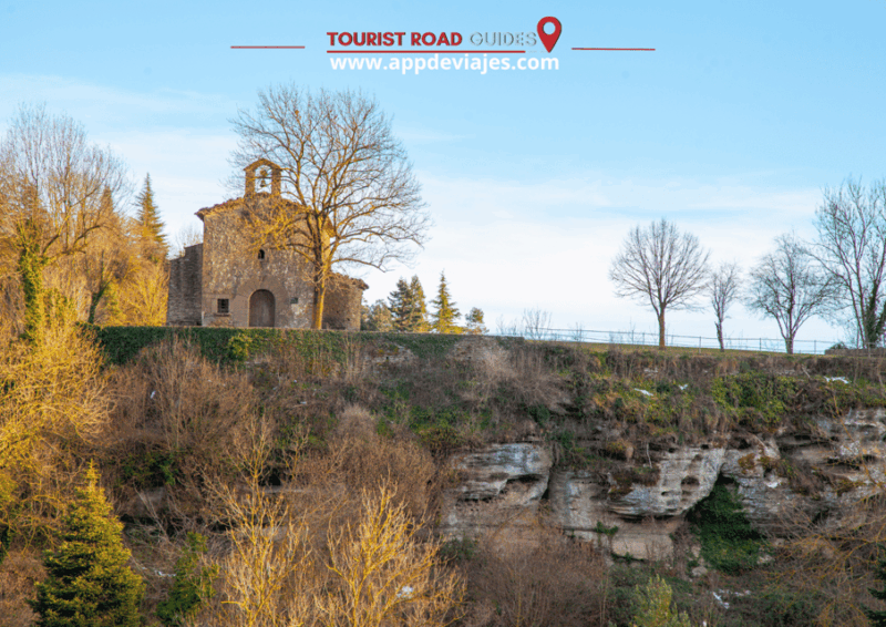 Tour Private Besalu and Costa Brava With Coastal Path - Languages and Group Size