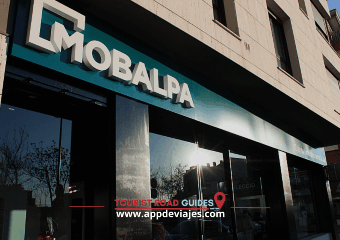 Tour Private Girona & Shopping - Price and Duration