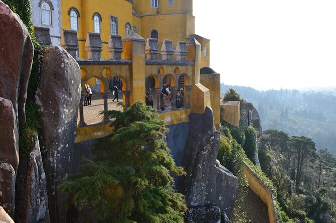 Tour Sintra From Lisbon Half Day - Accessibility
