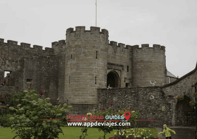 Tour Stirling - Scotland Self-Guided Tour App - Discovering William Wallace Monument