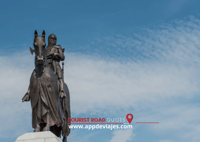 Tour Stirling - Scotland Self-Guided Tour App - Traversing the Old Town and Stirling Bridge