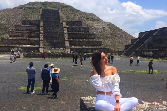 Tour Teotihuacan and Guadalupano Sanctuary - Explore Guadalupano Sanctuary