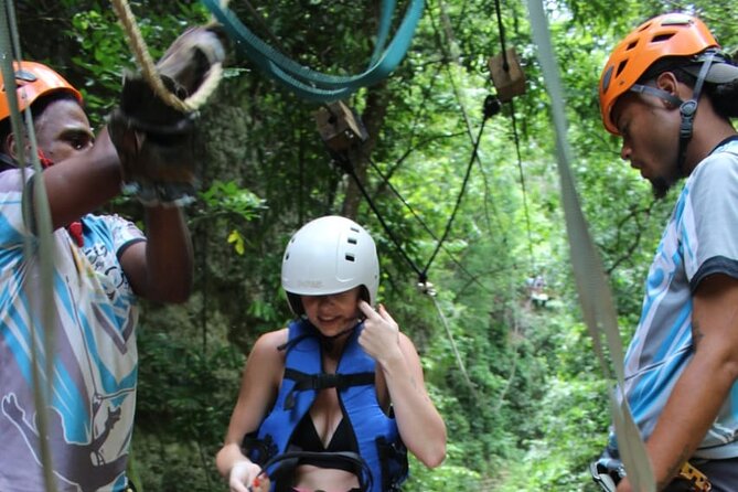 Tour to 7waterfalls in Damajagua With Zip Line and Lunch Included - Waterfall Exploration