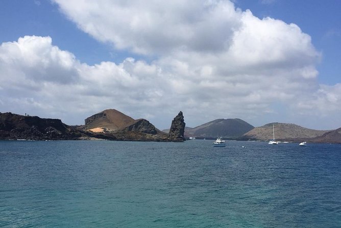 Tour to Bartolome Island + Bahia Sulivan - Tour Overview and Itinerary