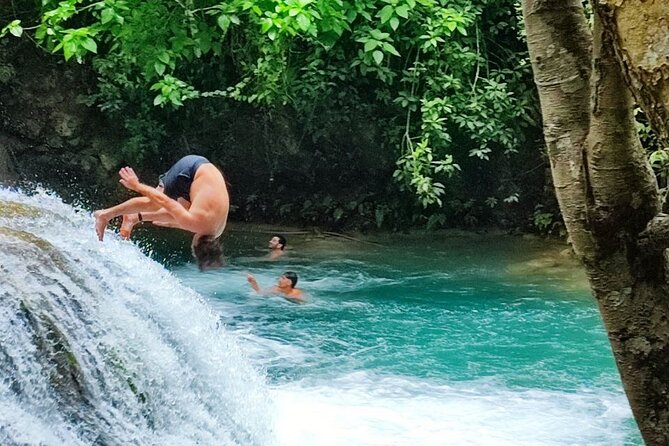 Tour to Copalitilla Magical Waterfalls From Huatulco With Admission Included - Pickup and Start Time
