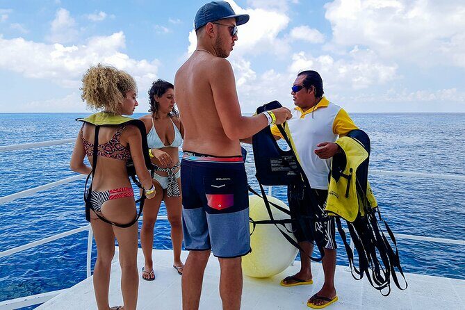 Tour to Cozumel by Catamaran with Snorkeling and Buffet Lunch - Authentic Experiences and Practical Insights