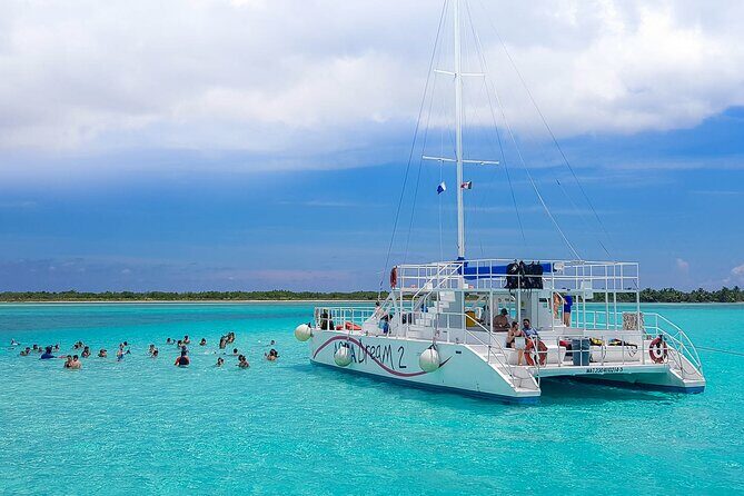Tour to Cozumel by Catamaran with Snorkeling and Buffet Lunch - Who Should Consider This Tour?