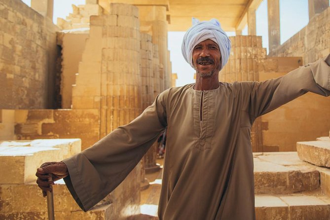 Tour to Giza Pyramids and The Egyptian Museum - Inclusions and Meeting Details